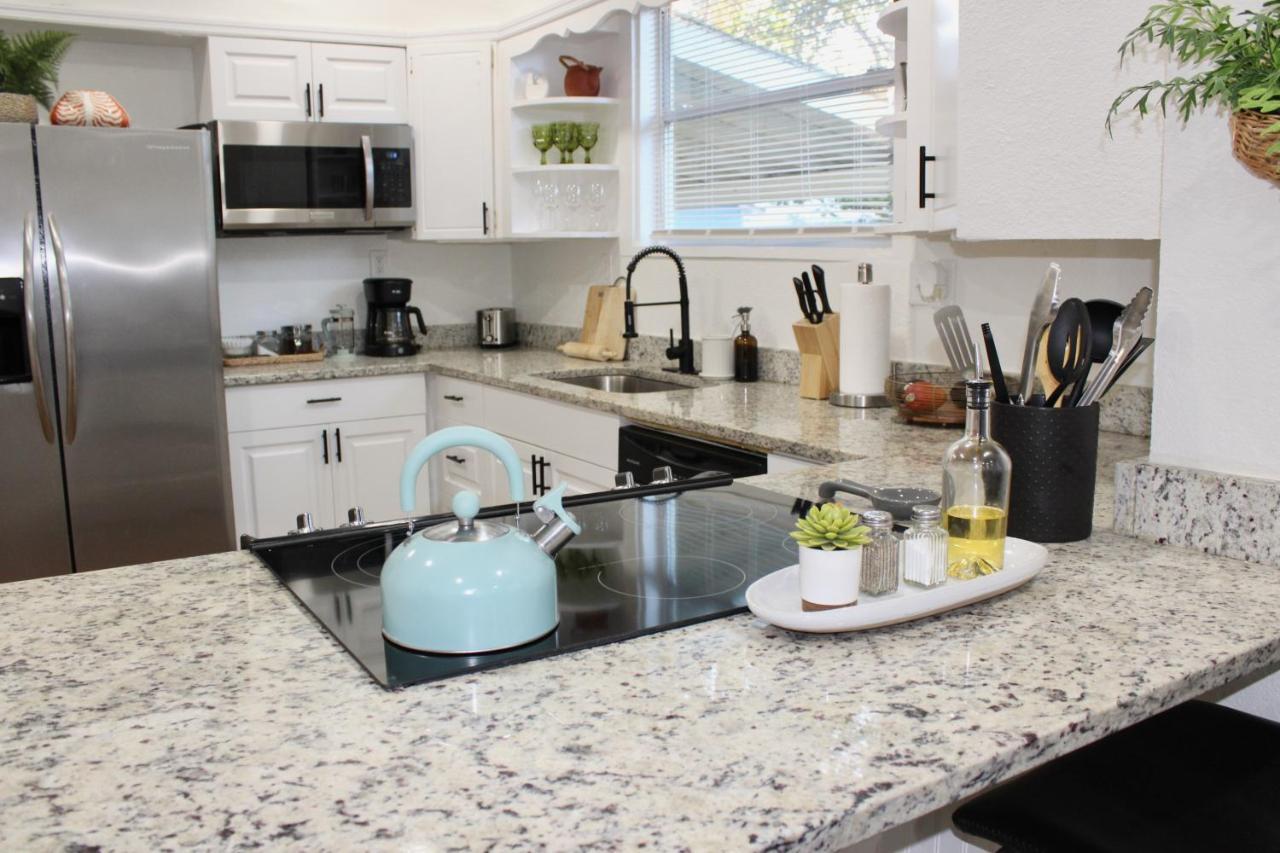 Ferienhaus 3 Bedroom Modern Ybor Home- Pet Friendly